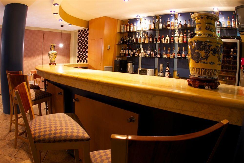 Hotel Lun Fun Manta Eksteriør billede